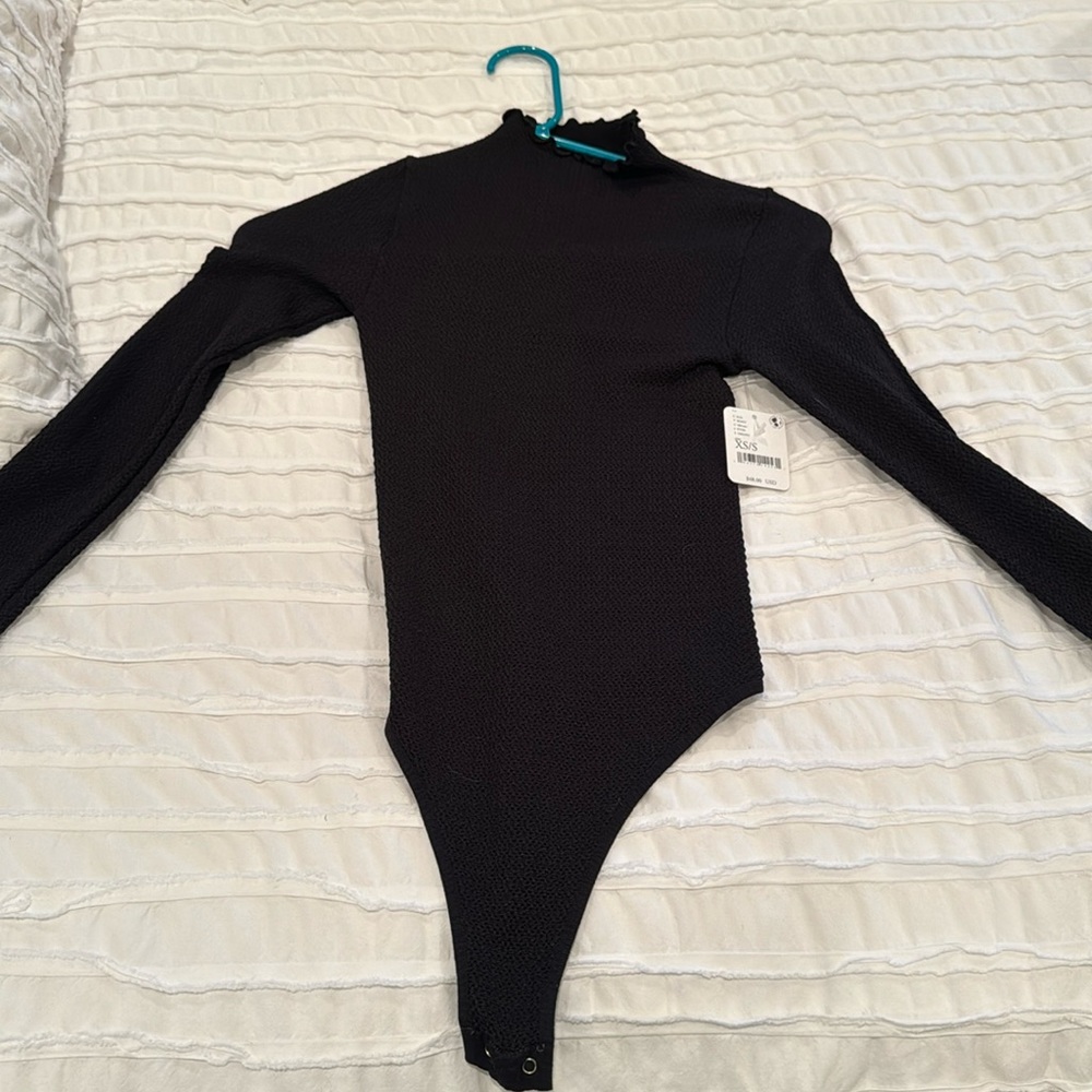 Never worn free people black turtleneck bodysuit